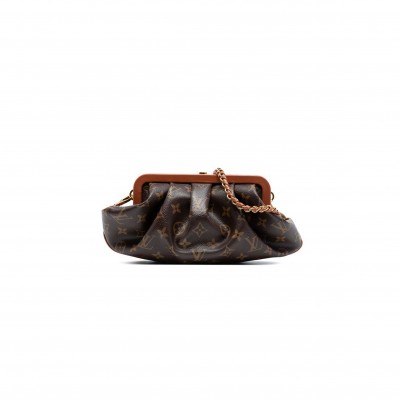 LOUIS VUITTON MASTER BOURSICOT EW MONOGRAM (26*17*3.5cm)